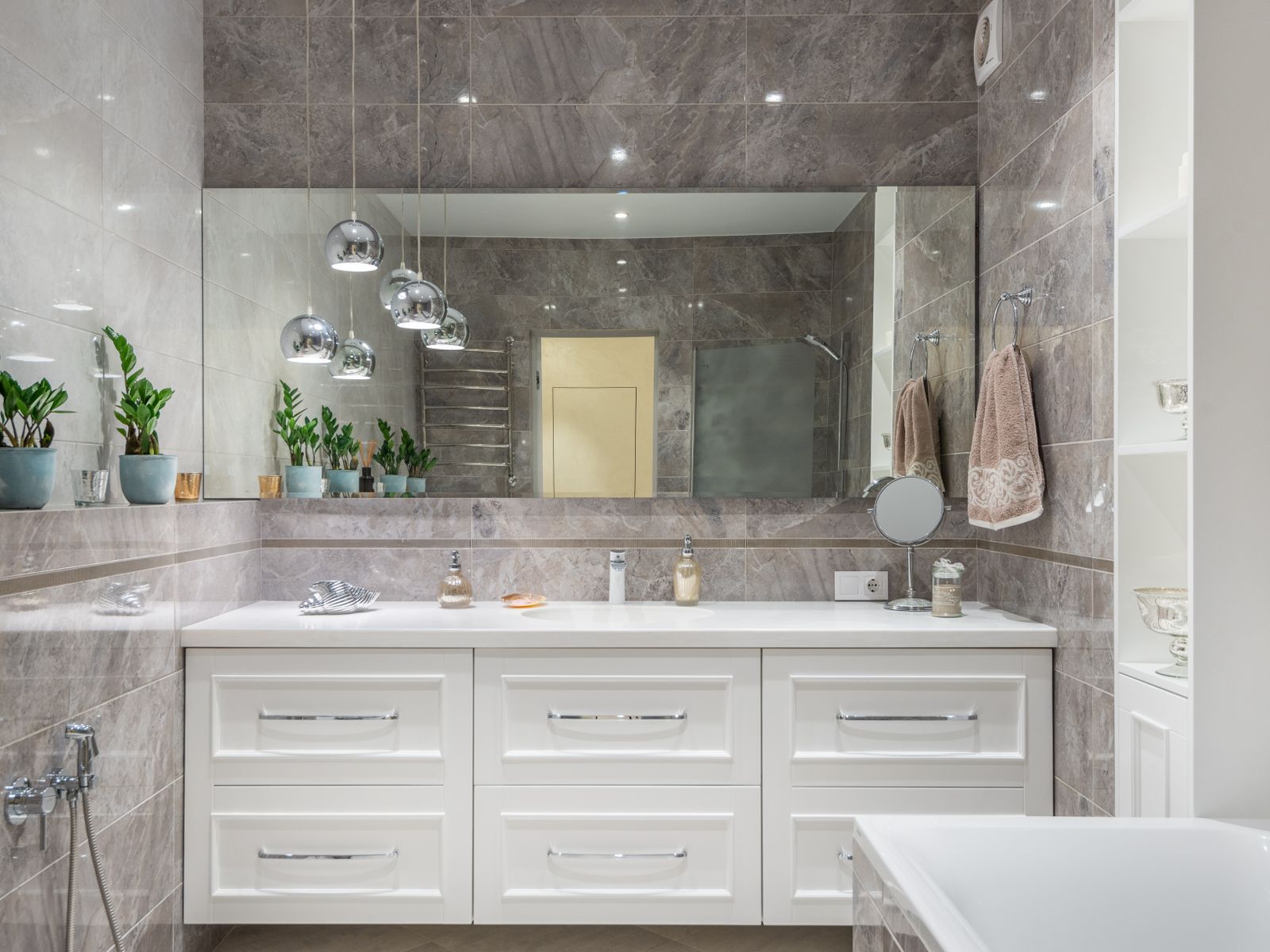 Sparkling clean bathroom after a professional deep clean